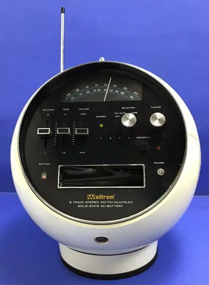 Vintage Weltron SPACE BALL, 2001 8-Track Player & AM/FM Radio Off-White